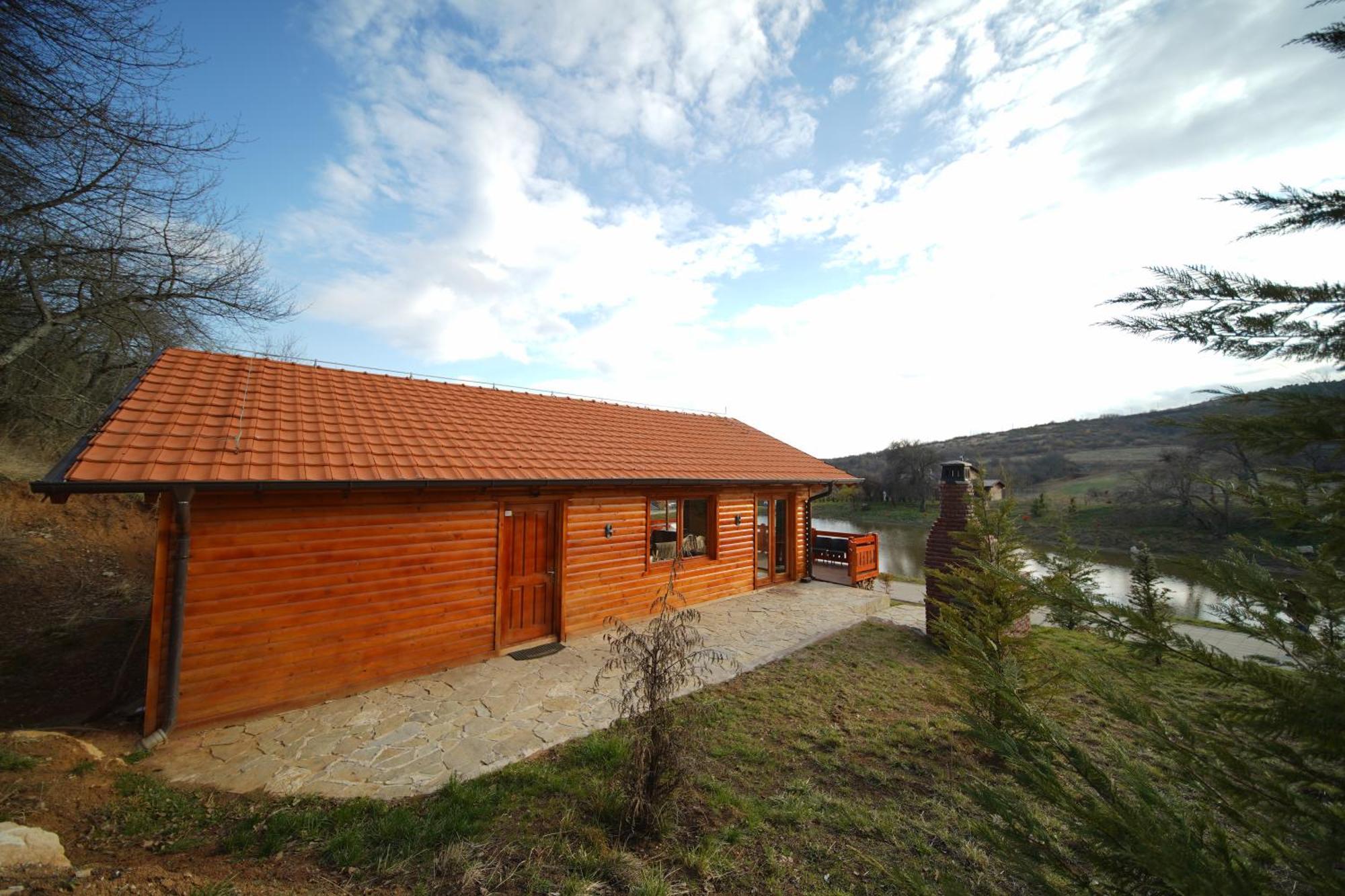 Bioland Villa'S Novoberdo 외부 사진